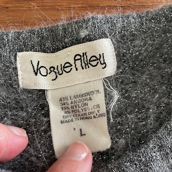 Vintage Vogue Alley fuzzy sleeveless top - Picture 4 of 5